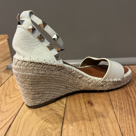 VALENTINO GARAVANI Rockstud Double Leather Wedge Espadrille Sandals Sz 39 / 9 - Picture 5 of 13